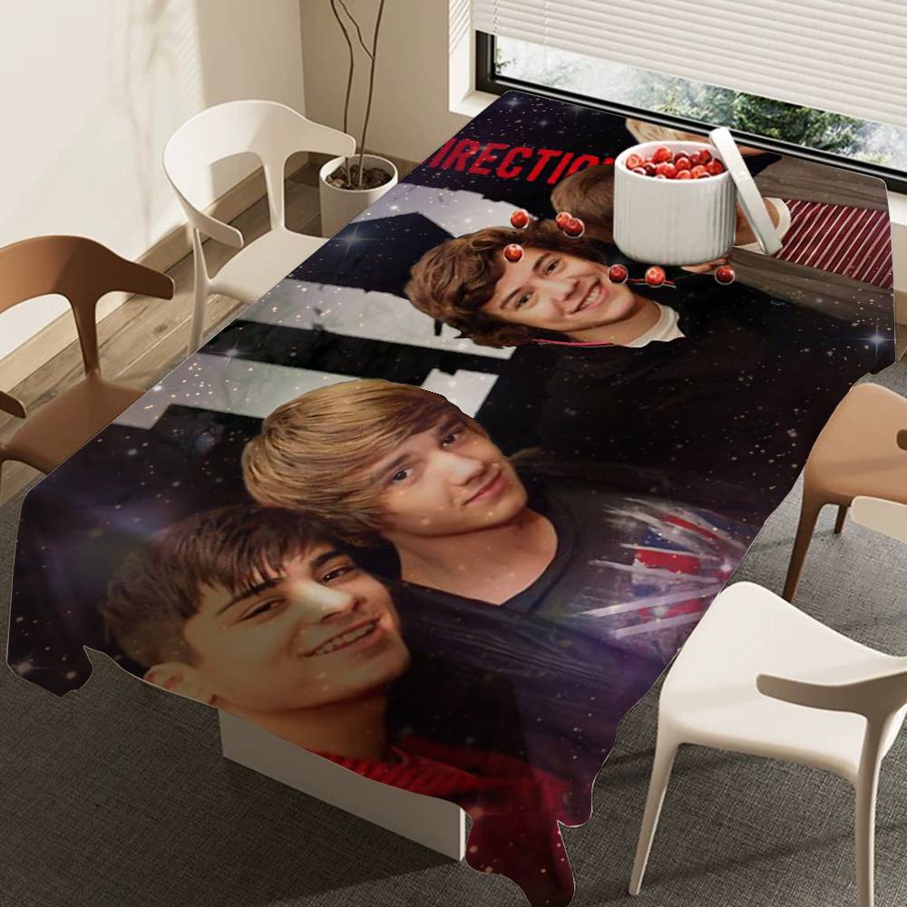 Home Textiles Direct - Taplak Meja O-One D-Direction Band Bertema